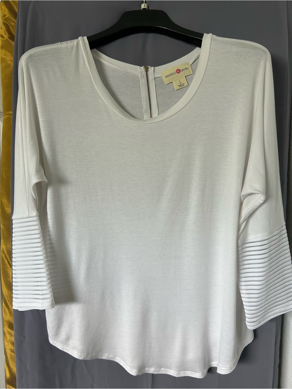 Mondani White Scoop Neck Long Sleeve Top with Ribbed Sleeve Panels